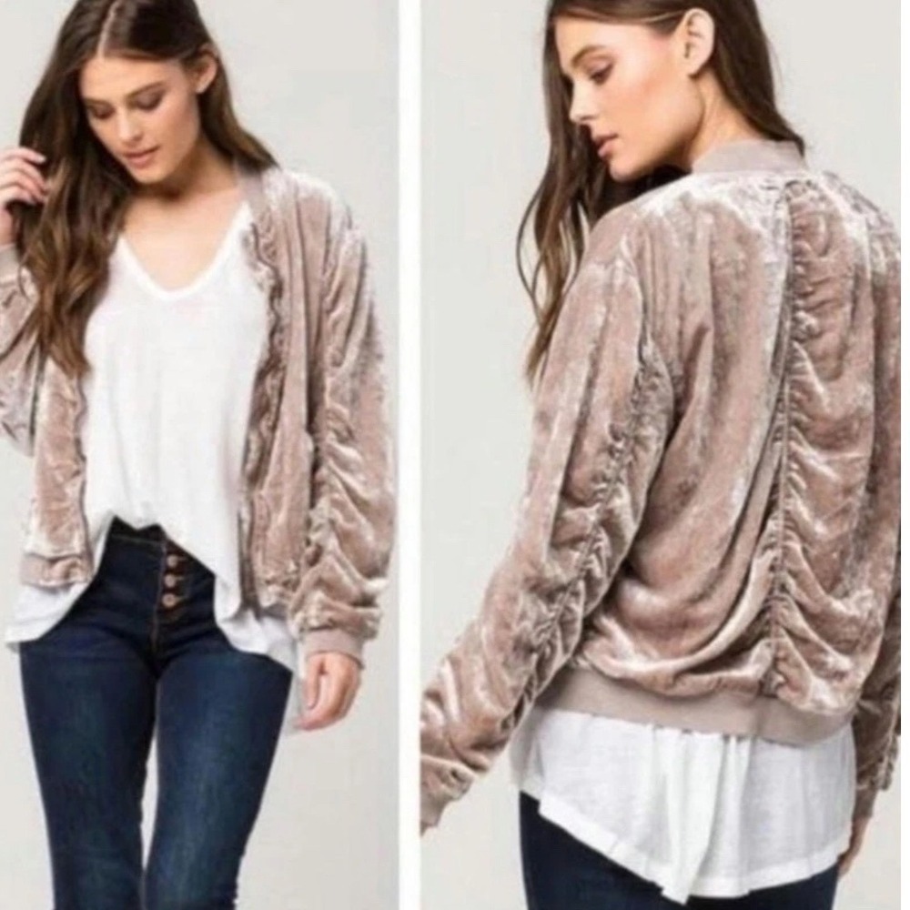 Free People Jacket Women's Pink‎ Crushed Velvet Bomber Rouched Boho Size Medium